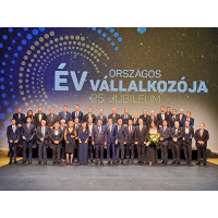 Családban marad: Az Év Vállalkozója lett Szabó Katalin